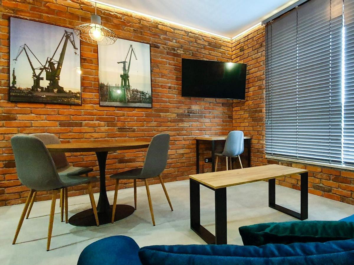 Hellogdansk Walowa With Parking By Lion Apartments Екстериор снимка