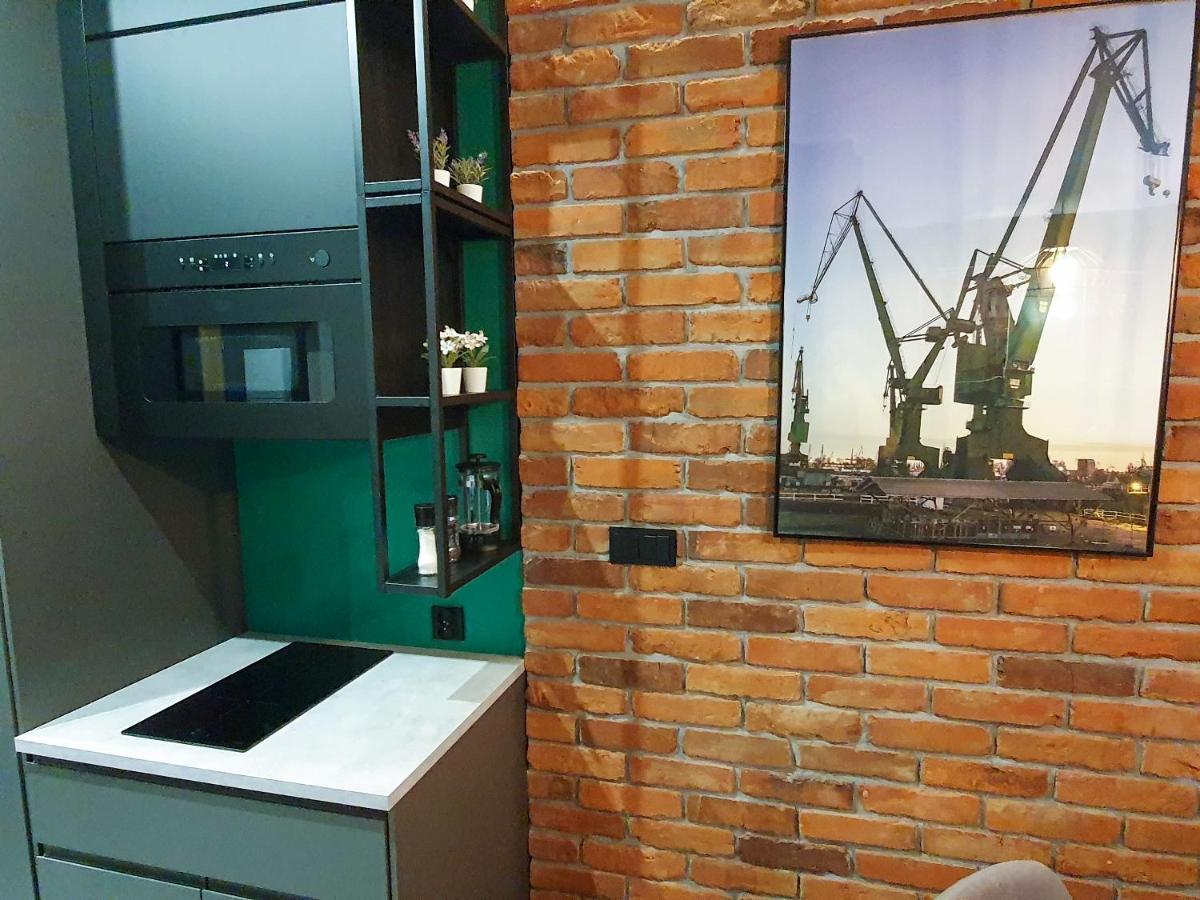 Hellogdansk Walowa With Parking By Lion Apartments Екстериор снимка