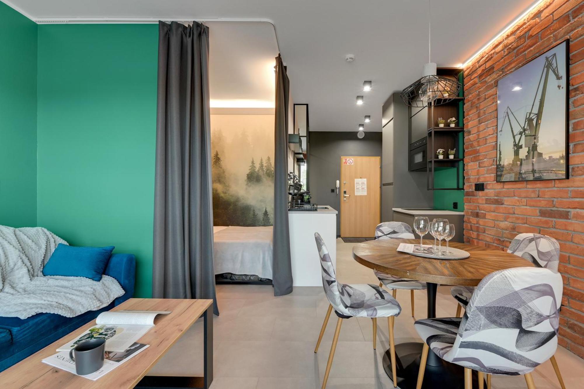 Hellogdansk Walowa With Parking By Lion Apartments Екстериор снимка